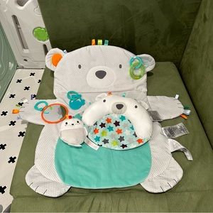 Bright Starts Tummy Time Mat